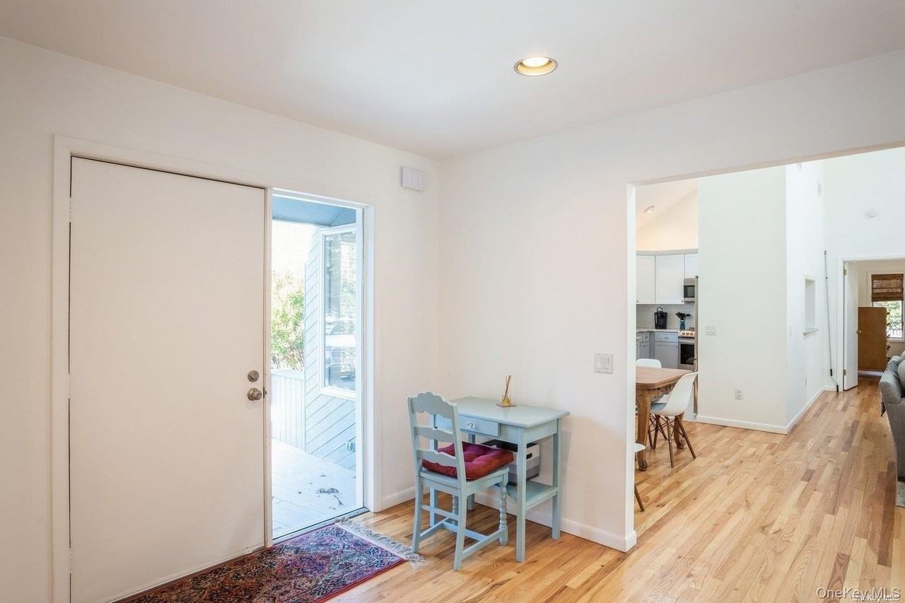 70 Jagger Ln - Photo 3 of 20