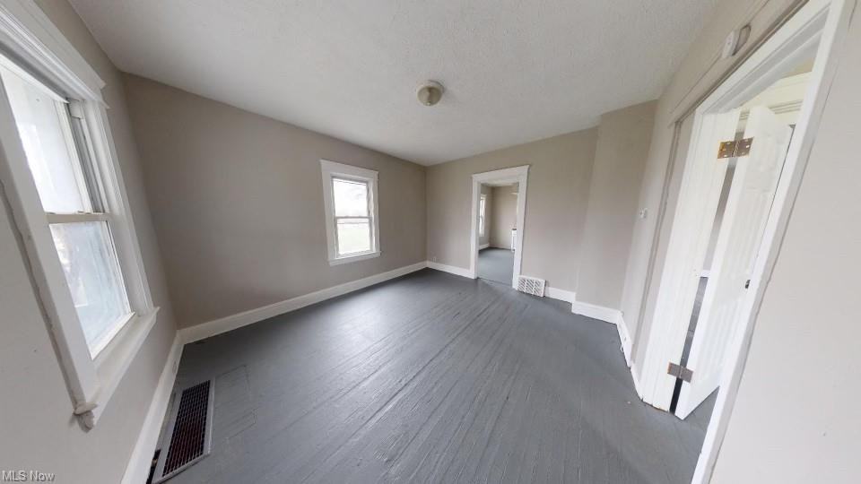 12633 Edmonton Ave #2 - Photo 4 of 18