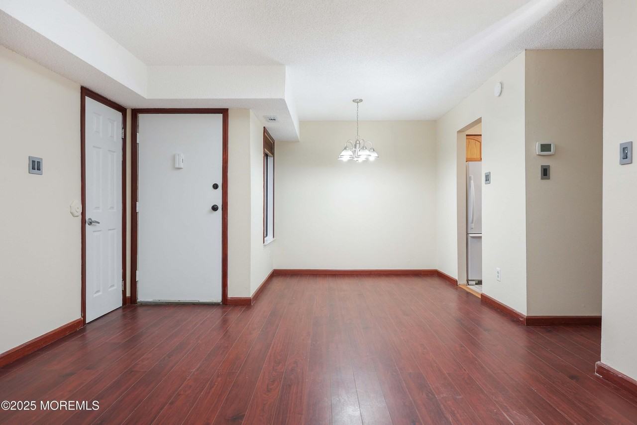 89 Northrup Dr Unit 75 #75 - Photo 5 of 22