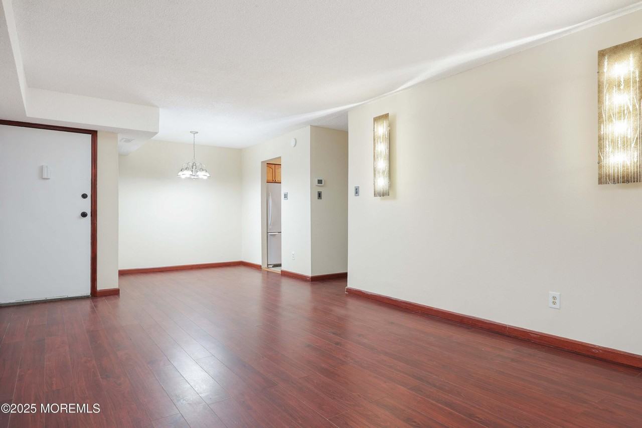 89 Northrup Dr Unit 75 #75 - Photo 7 of 22