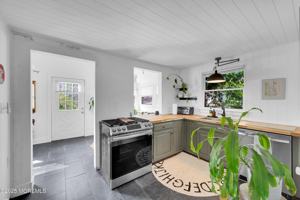 featured image of 638 Parkside Avenue