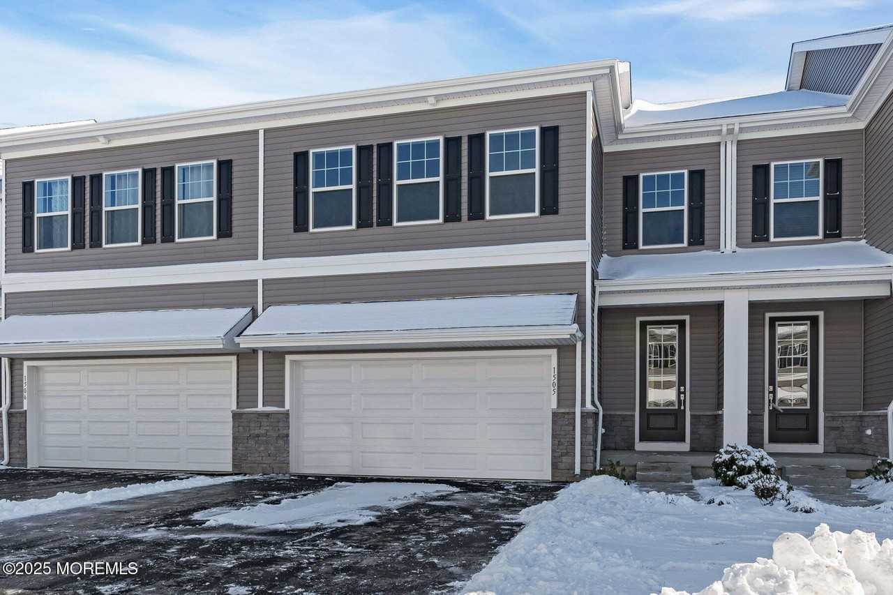 1505 Journey Avenue - Photo 2 of 34