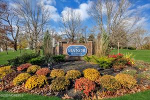 featured image of 45 Rawson Circle #1402