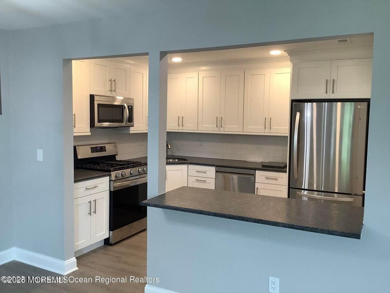 506 Harding Rd Apt 6 #6 - Photo 2 of 31