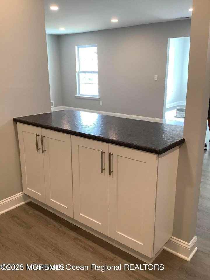 506 Harding Rd Apt 6 #6 - Photo 7 of 31