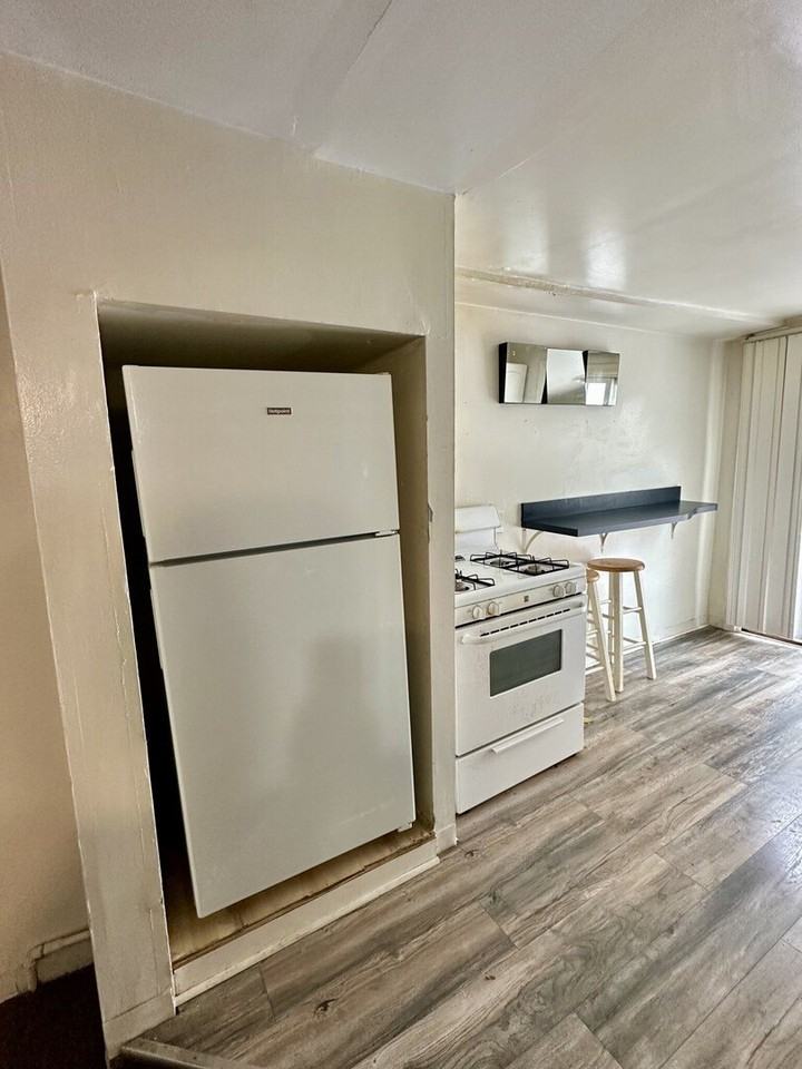 1501 West Highland Avenue #CH - Photo 7 of 11