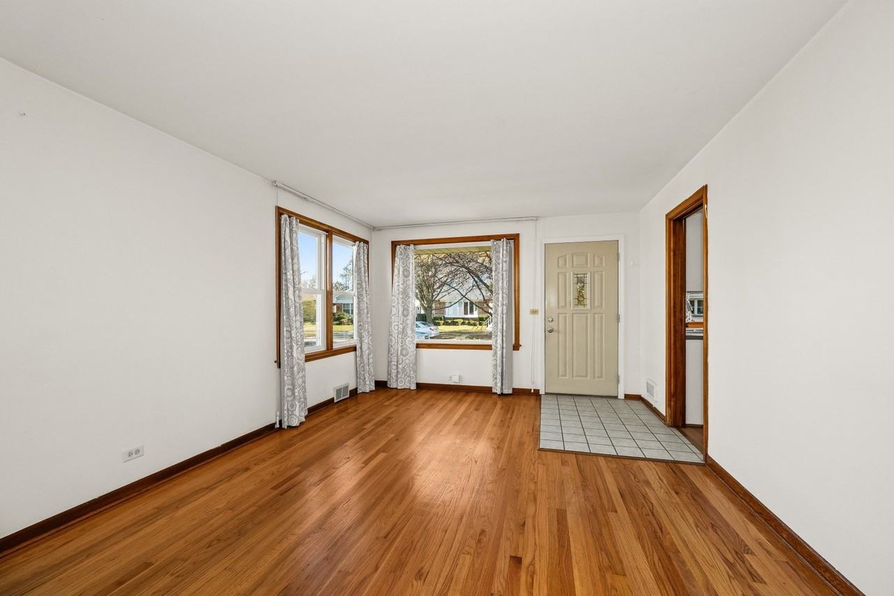 9222 Lorel Avenue - Photo 2 of 16