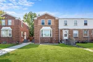 featured image of 1380 Wentworth Avenue