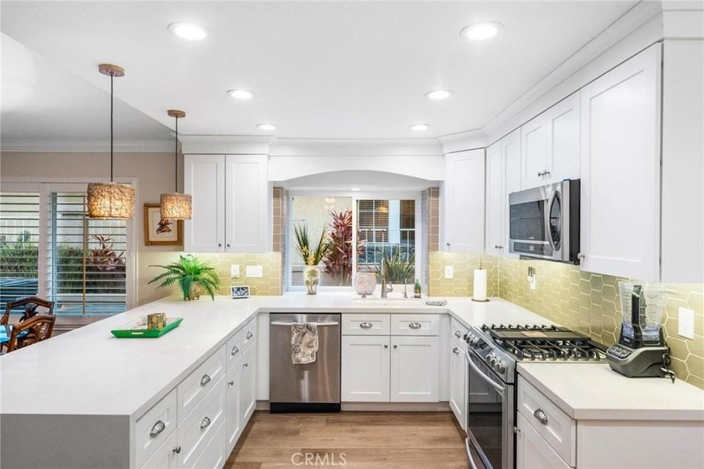 19185 Echo Pass Rd - Photo 4 of 22