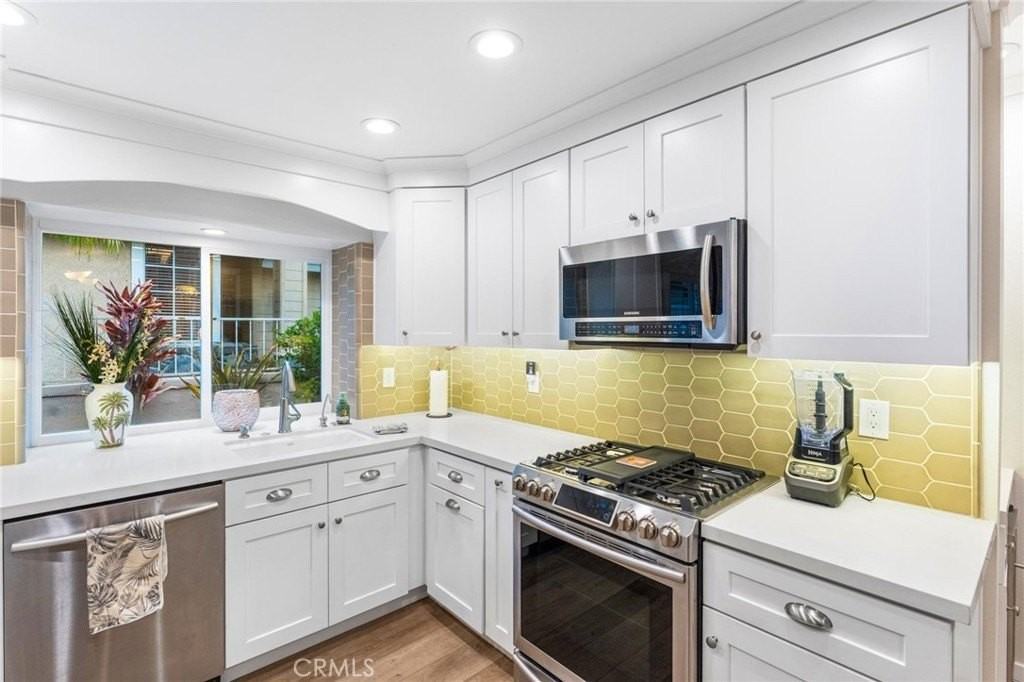 19185 Echo Pass Rd - Photo 5 of 22