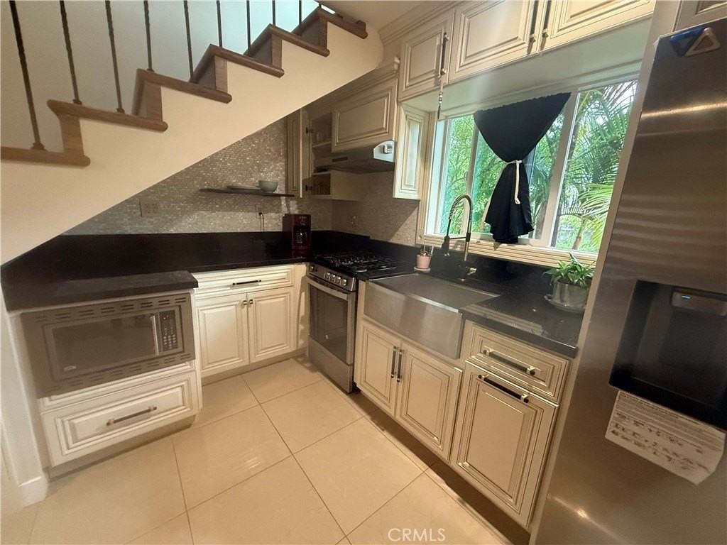 22972 Avenue San Luis - Photo 3 of 41