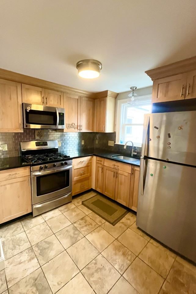 50 Ridgeview Avenue #1 - Photo 2 of 9