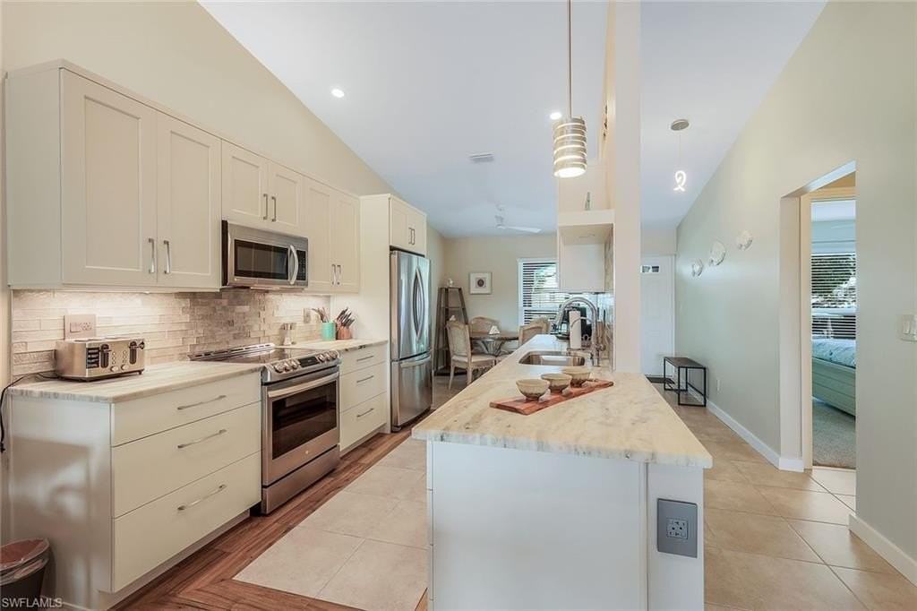 851 Gulf Pavilion Drive #202 - Photo 6 of 18