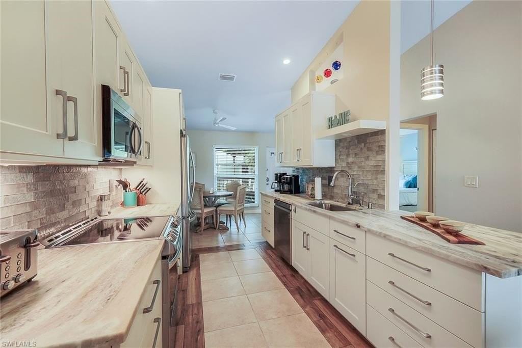 851 Gulf Pavilion Drive #202 - Photo 7 of 18