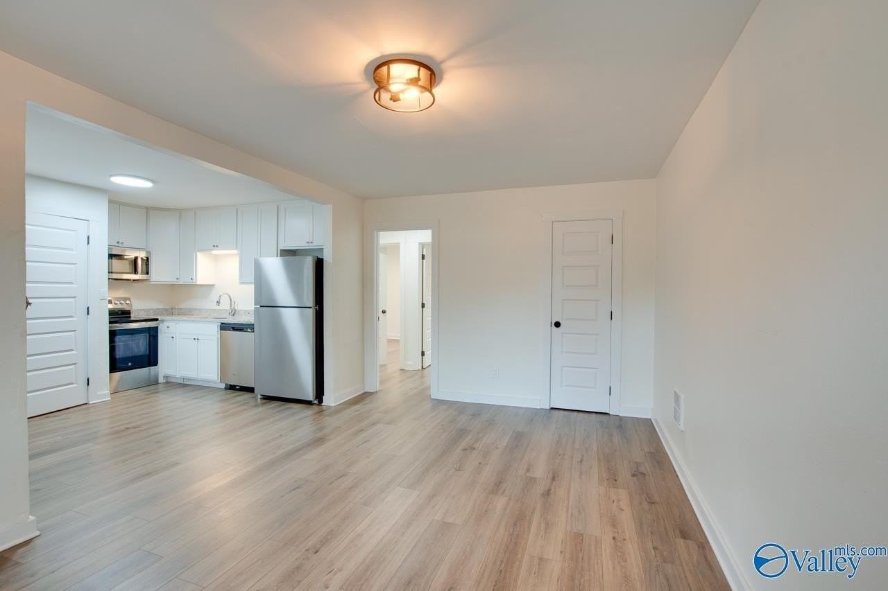 2705 Wilson Dr Nw - Photo 4 of 16