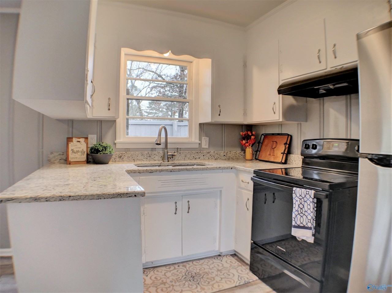 4213 Eastland Dr Nw - Photo 7 of 15