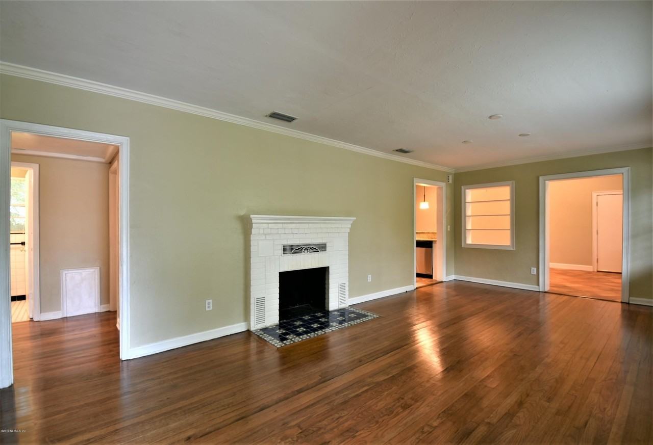 4253 Roma Blvd - Photo 2 of 17