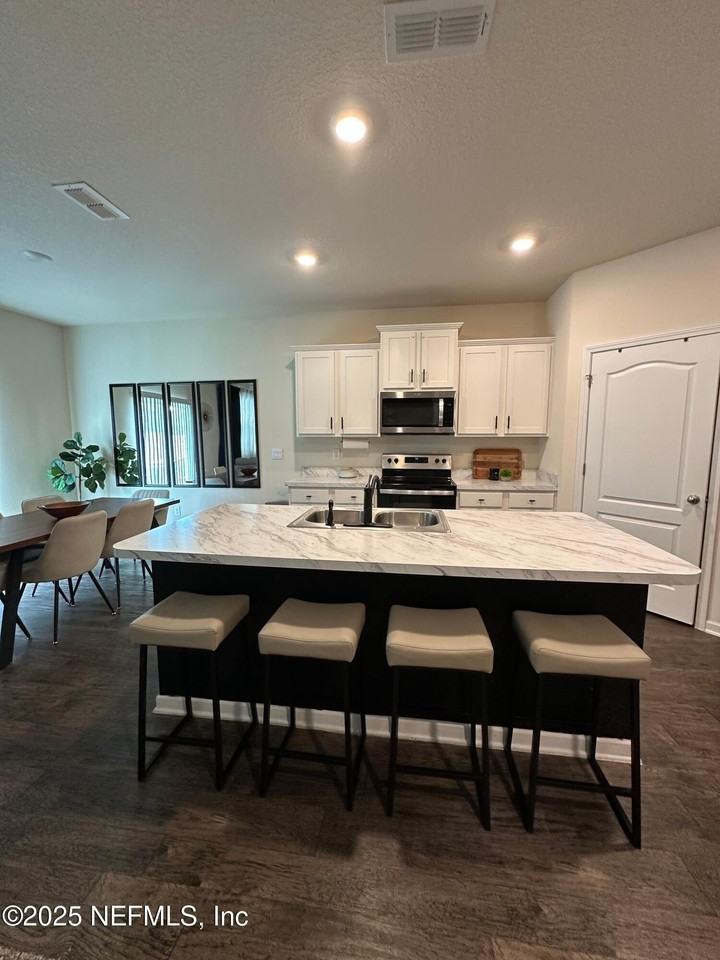 2062 Garrison Way - Photo 7 of 50