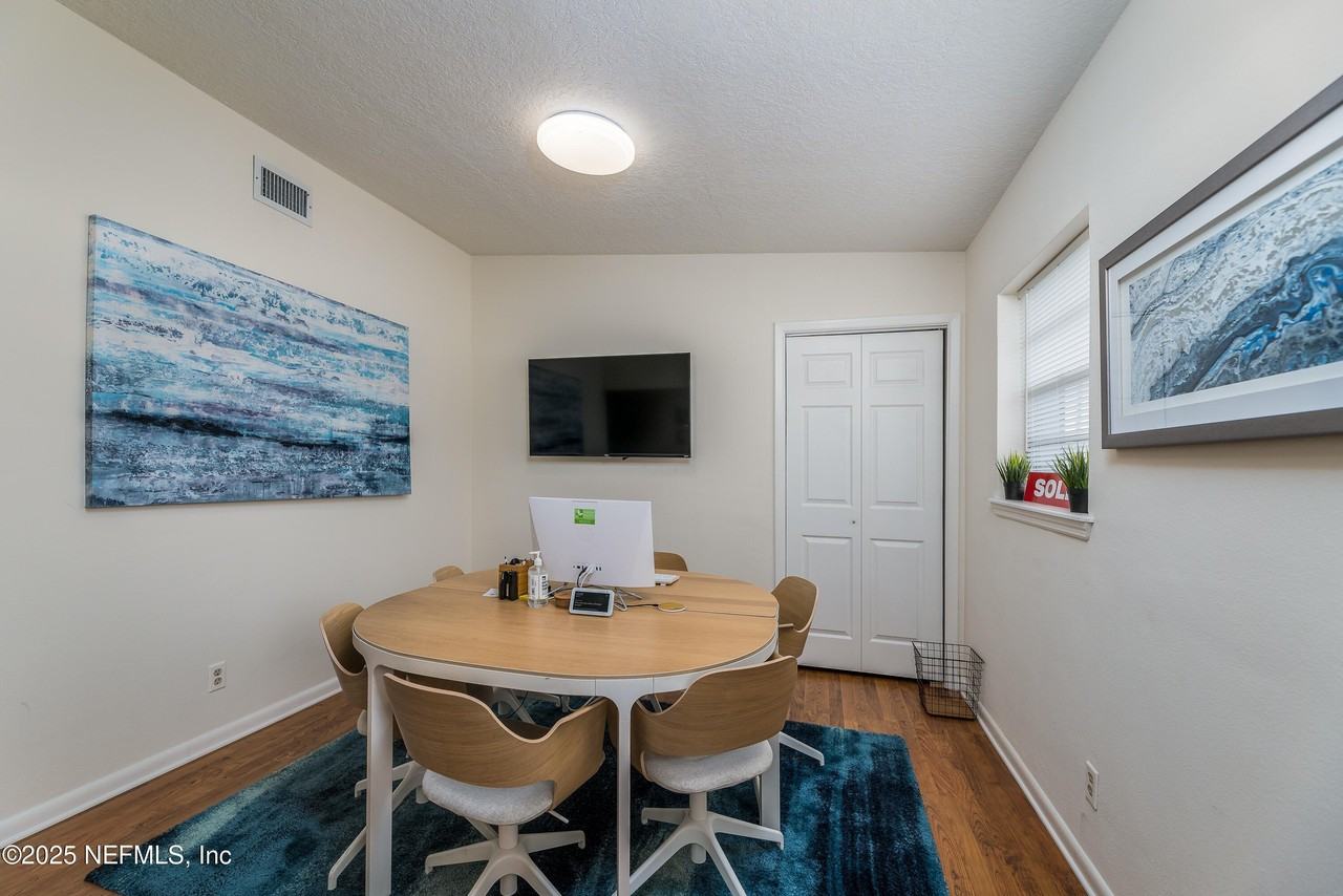 7419 Merrill Rd - Photo 7 of 12