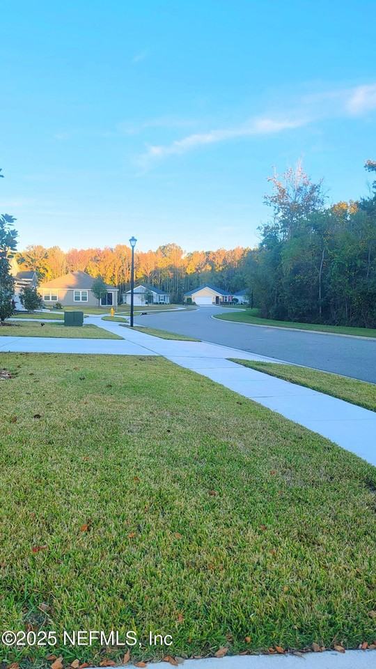 6413 Timber Cove Ct - Photo 3 of 36