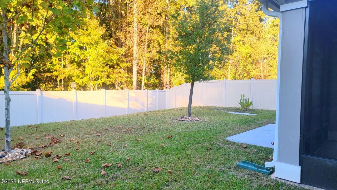 6413 Timber Cove Ct - Photo 5 of 36