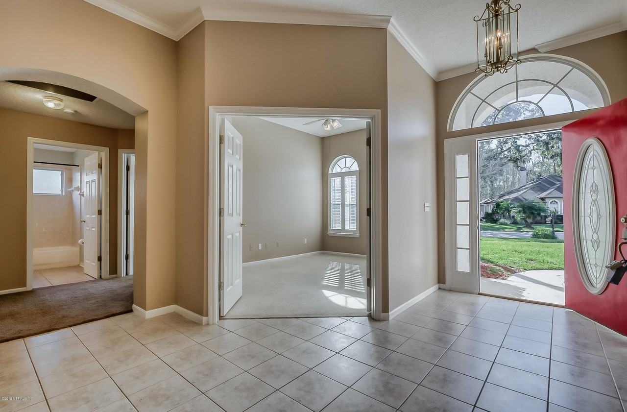 442 Big Tree Rd - Photo 4 of 50