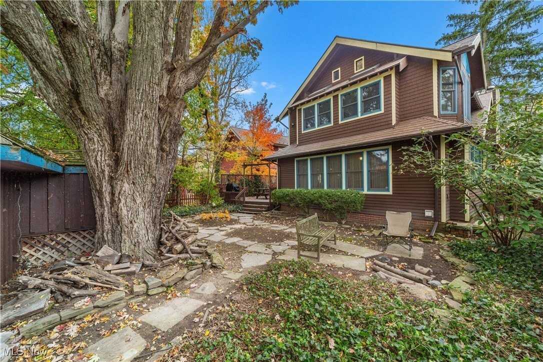 19 4th Ave - Photo 2 of 45