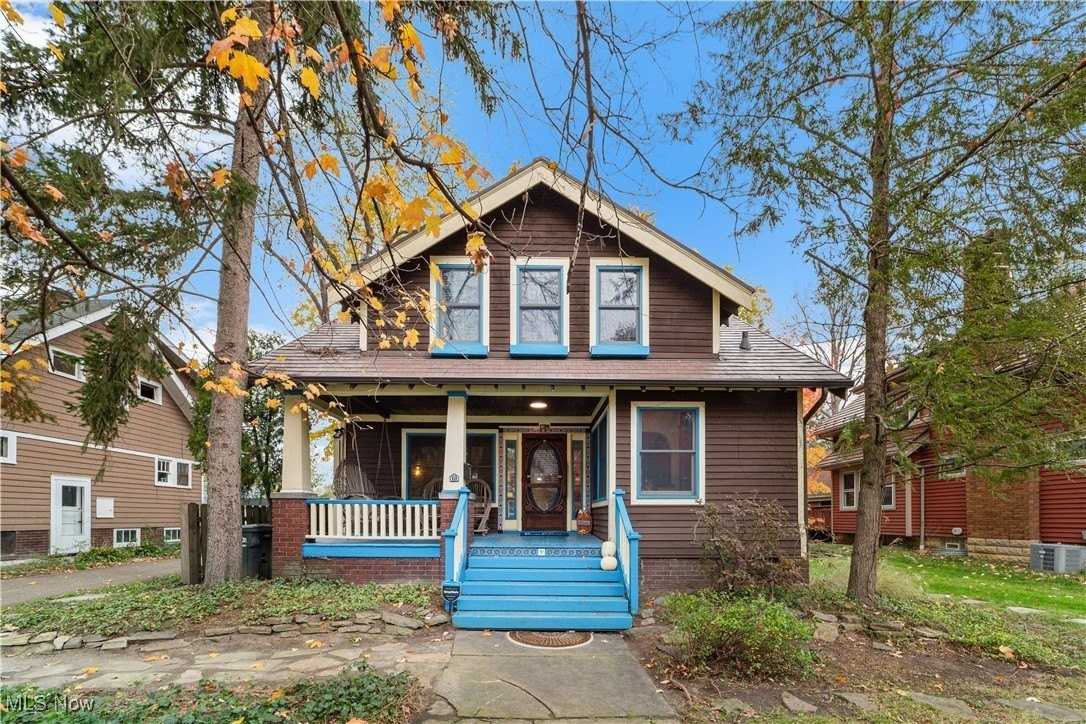 19 4th Ave - Photo 3 of 45