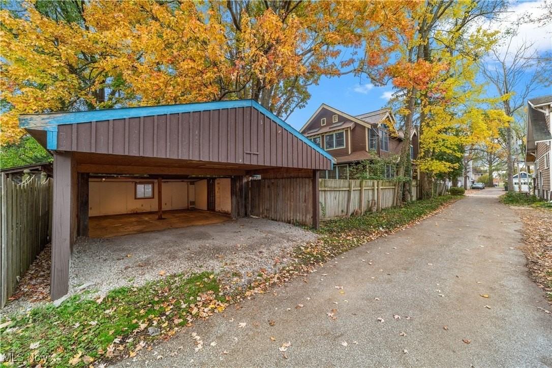 19 4th Ave - Photo 5 of 45