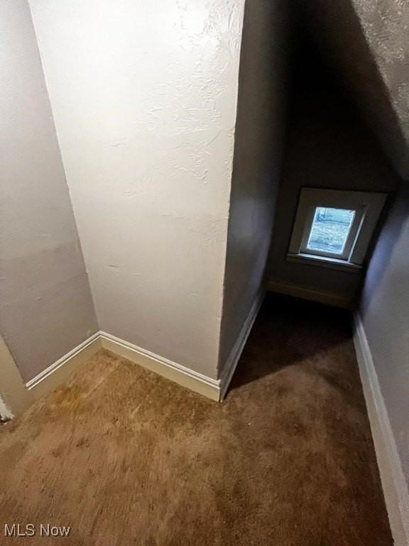 2495 Apple Ave - Photo 5 of 30