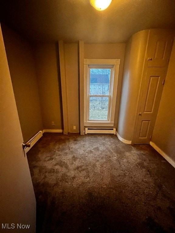 2495 Apple Ave - Photo 6 of 30