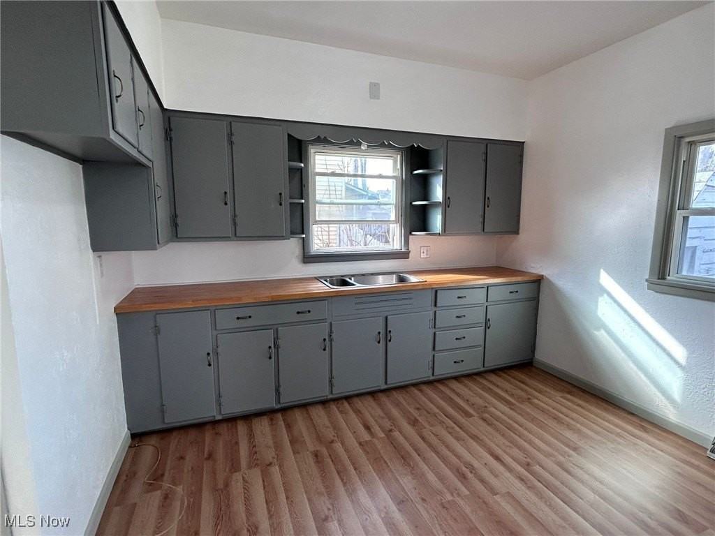 213 George St - Photo 6 of 10