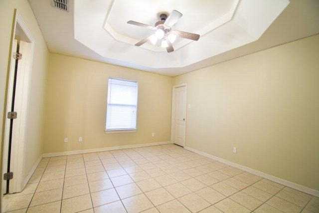 1001 S Palm Dr #3 - Photo 4 of 6