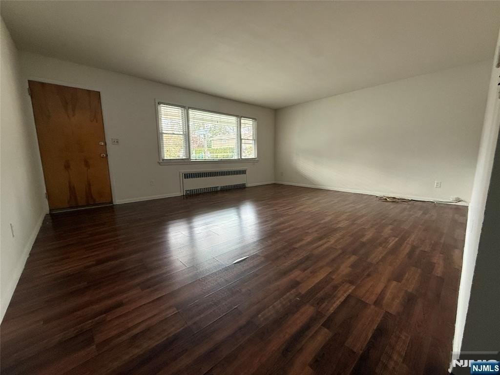 822 Kingsland Lane - Photo 4 of 13