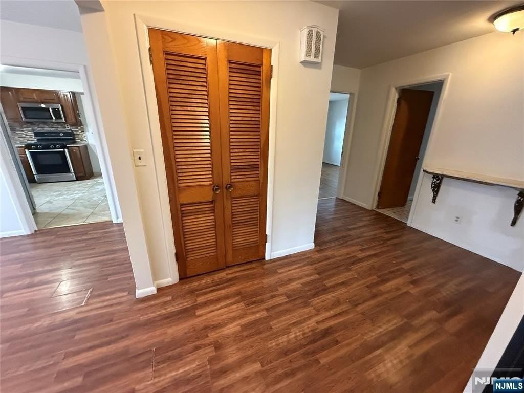 822 Kingsland Lane - Photo 6 of 13