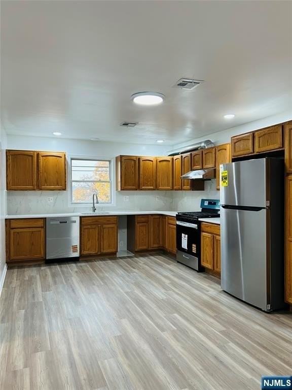 360 Broad St - Photo 4 of 13