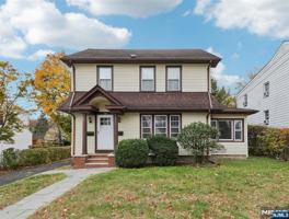 featured image of 326 Gilbert Street