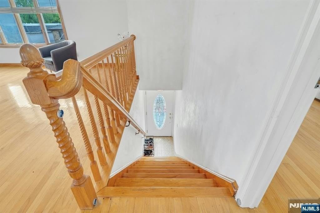 315 13th St - Photo 7 of 16