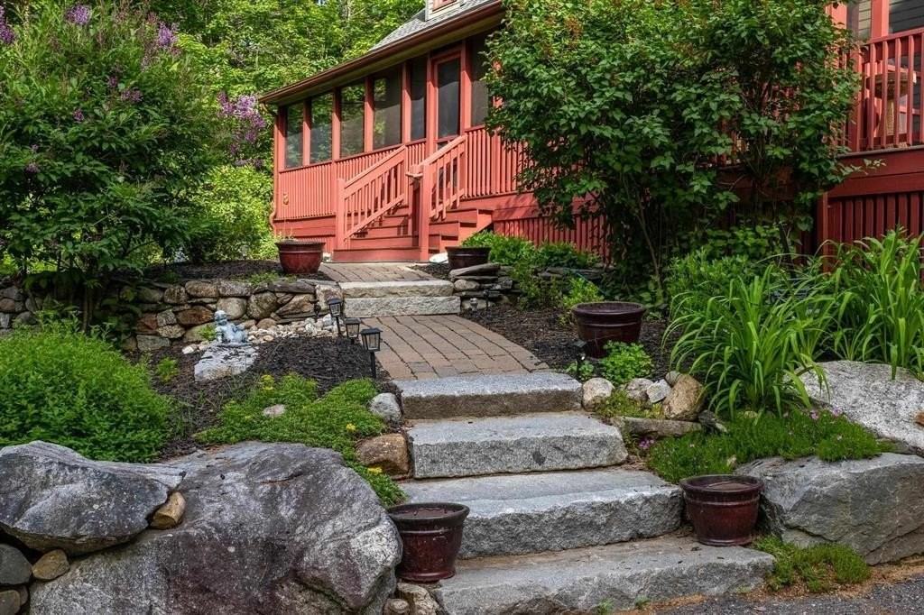 34 Mirror Lake Dr - Photo 5 of 39