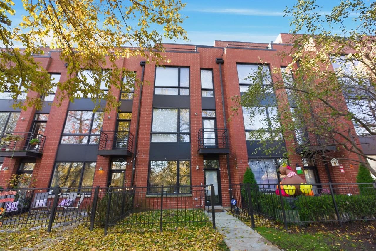 2854 North Riverwalk Drive