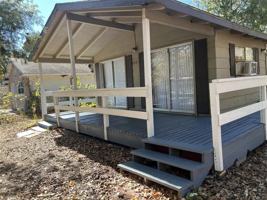 featured image of 1000 Holiday Drive