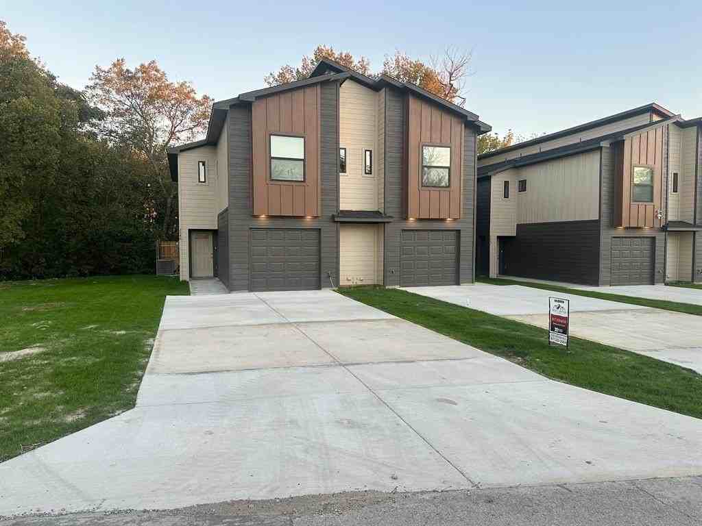 2642 Hutchinson St - Photo 3 of 34