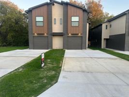 featured image of 2640 Mclennan Avenue