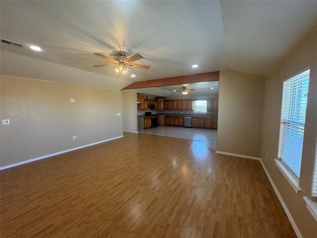 528 County Road 4227 - Photo 6 of 22