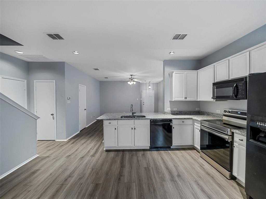 907 Jamie Dr - Photo 6 of 15