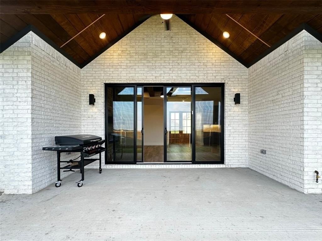 1805 Sudbury Dr - Photo 7 of 35