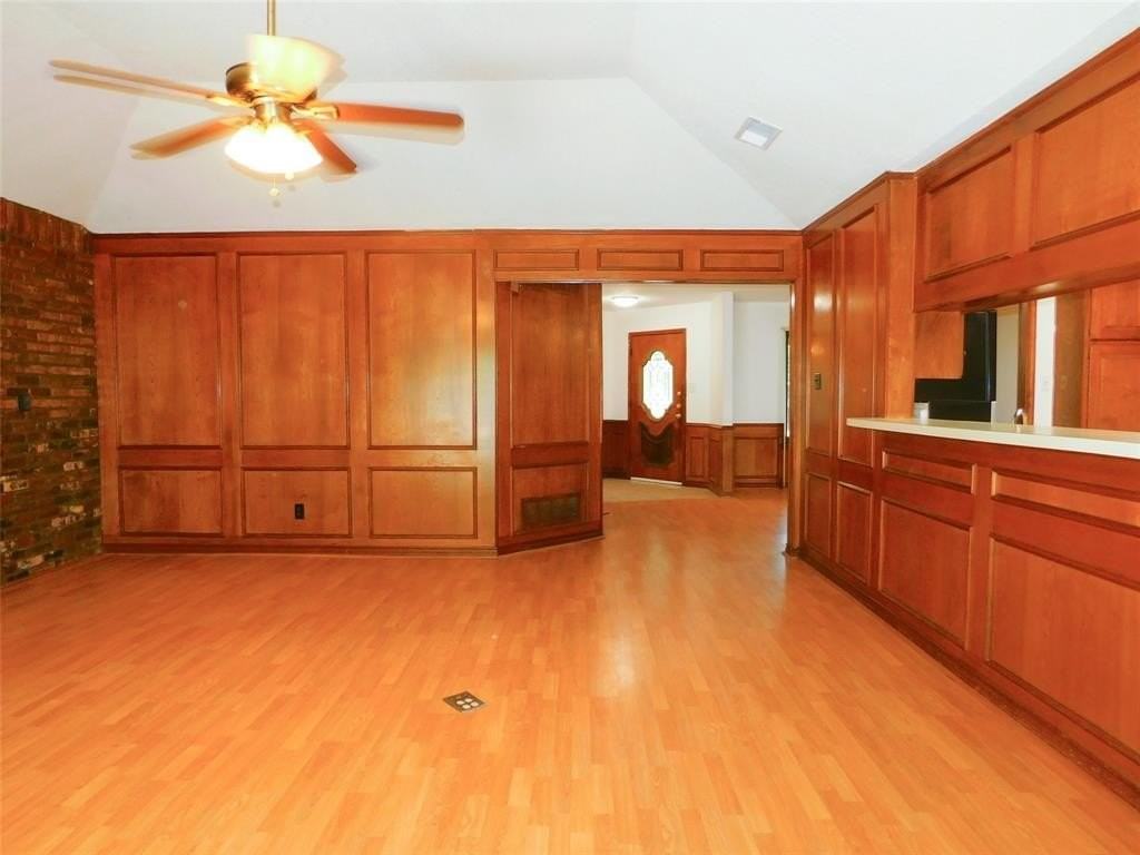 110 Carolyn Ln - Photo 6 of 30