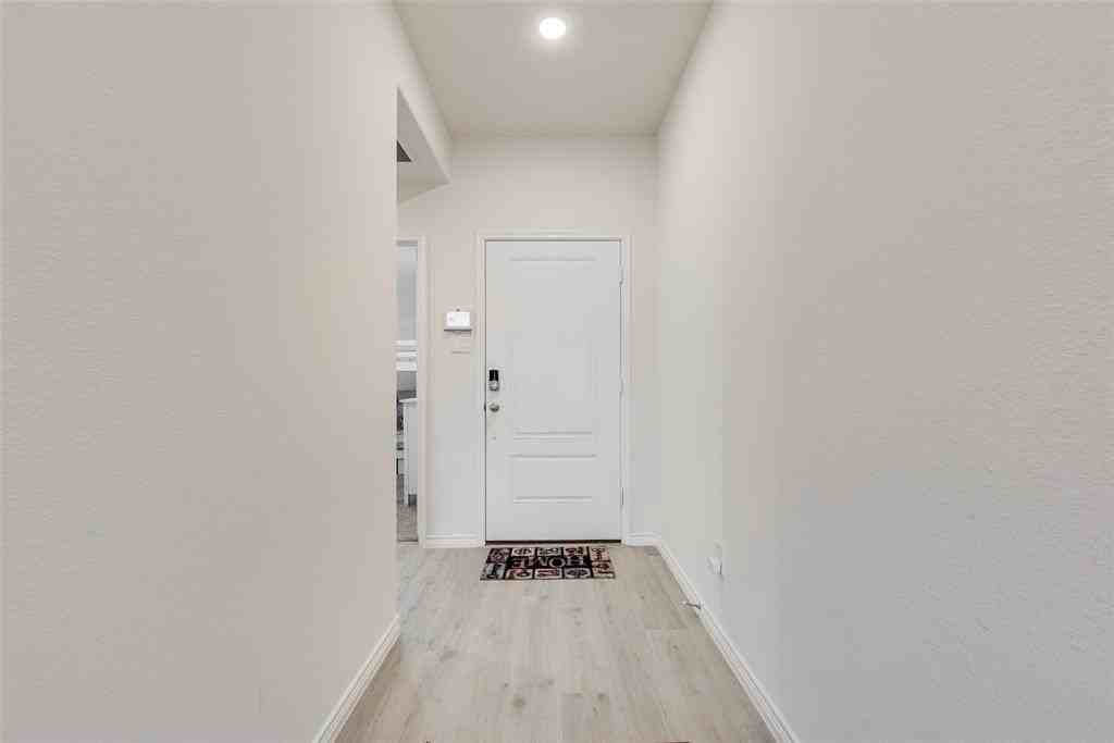 2506 Kingfisher St - Photo 5 of 23