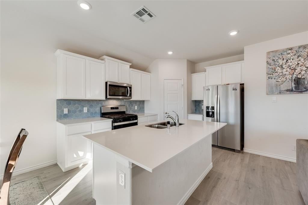 2506 Kingfisher St - Photo 7 of 23