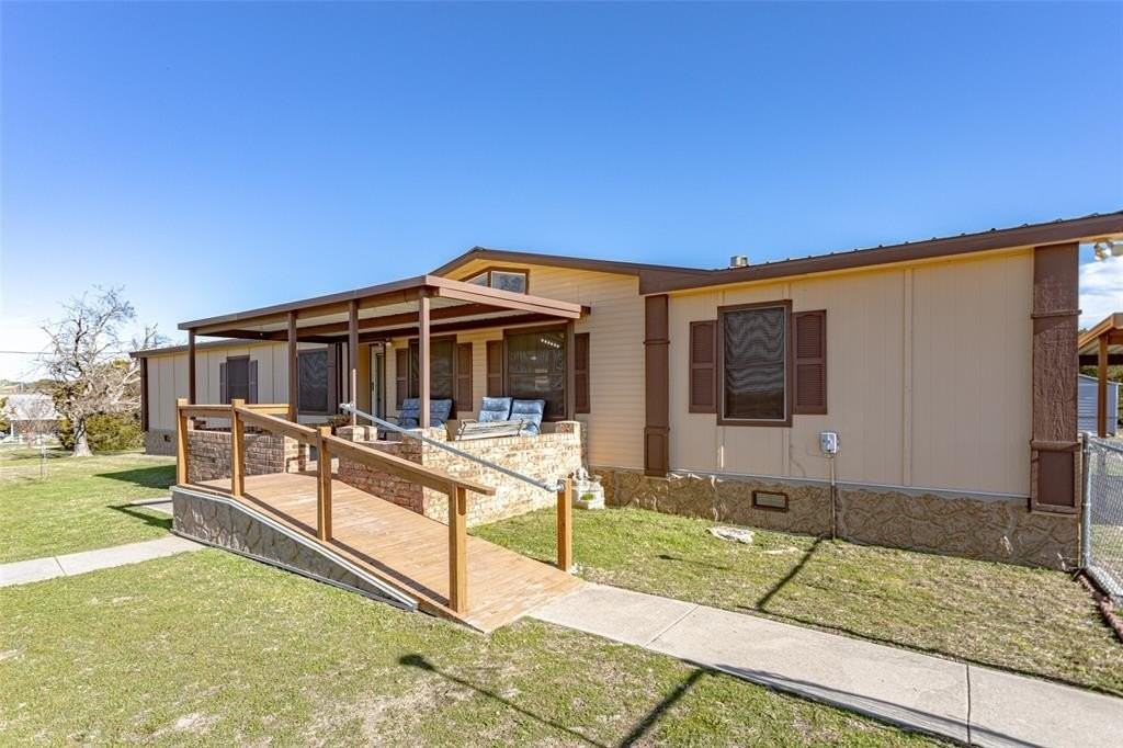 907 Neptune Dr - Photo 2 of 37